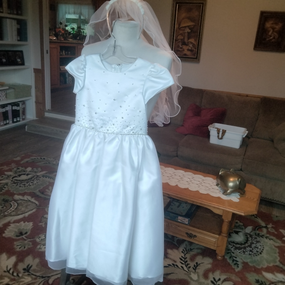 White Little Maiden Flower Girl Dress with Veil Wedding Size 6W